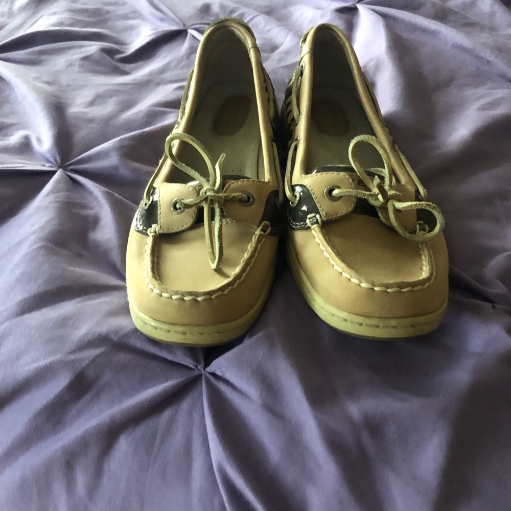 Sperry’s with cheetah print